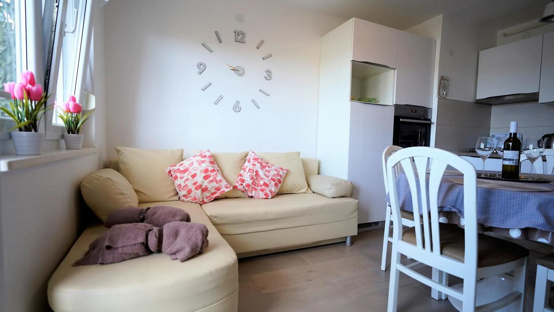 Apartman S Pogledom Na More - Nada Pola 0*,  Croazia