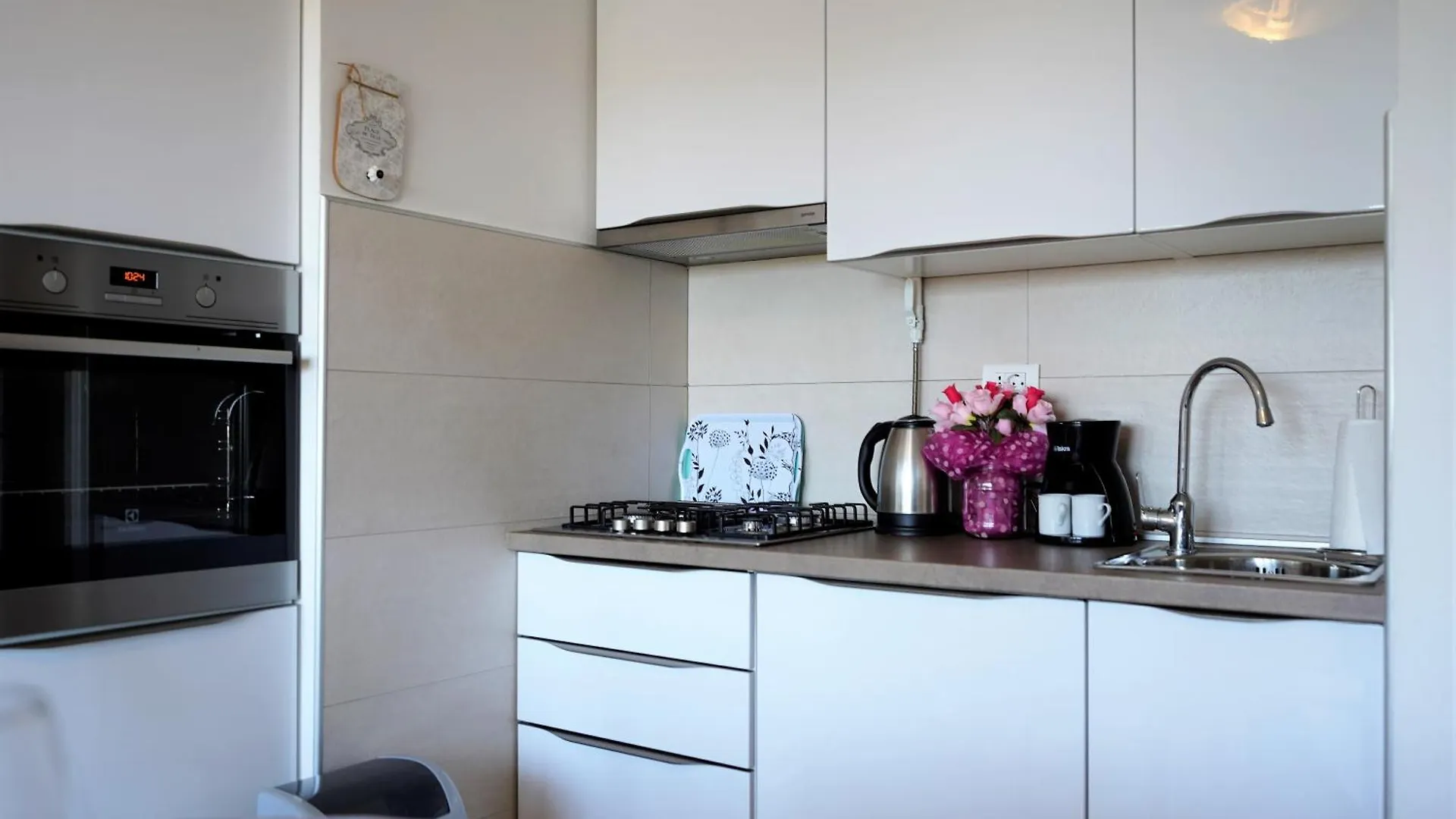 Apartman S Pogledom Na More - Nada Pola