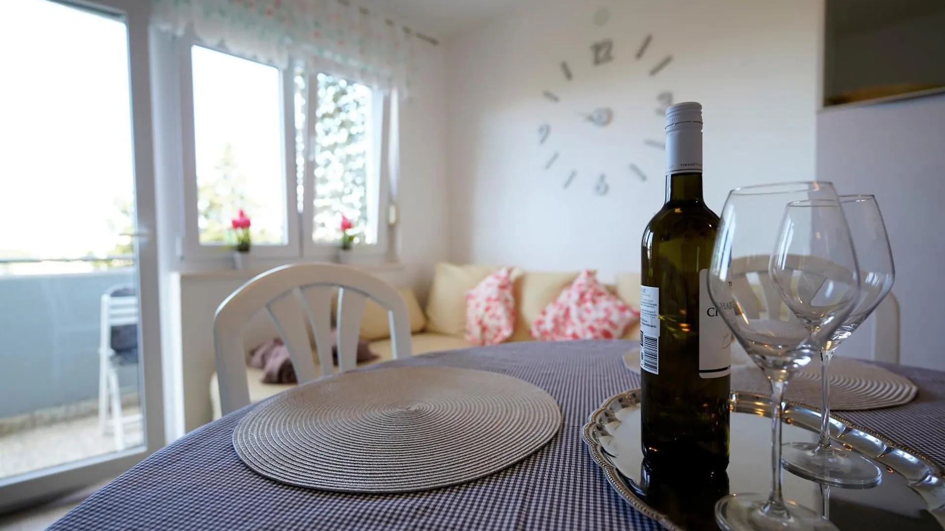 Apartman S Pogledom Na More - Nada Pola 0*,